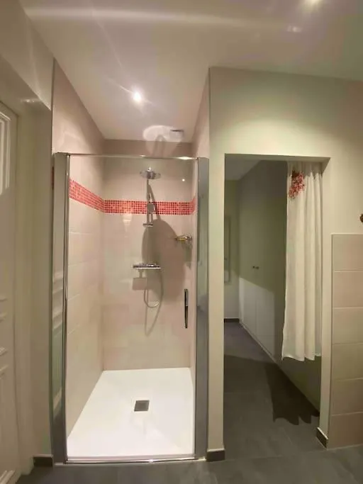 A La Belle Epoque Appartement T2 76M2 3 Etoiles Proche Centre Parking Prive Aix-les-Bains